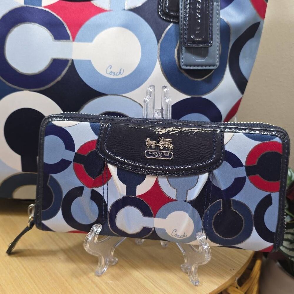 Coach Madison Op Art Chain Metallic Sateen Tote & Matching Zip Wallet Style 2123 - Picture 2 of 16